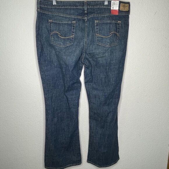Levi's Signature Low Rise Bootcut‎ Jeans nwt - Picture 5 of 10